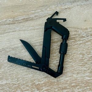 Multitool Locking Carabiner Hunting Hiking Backpacking Tool